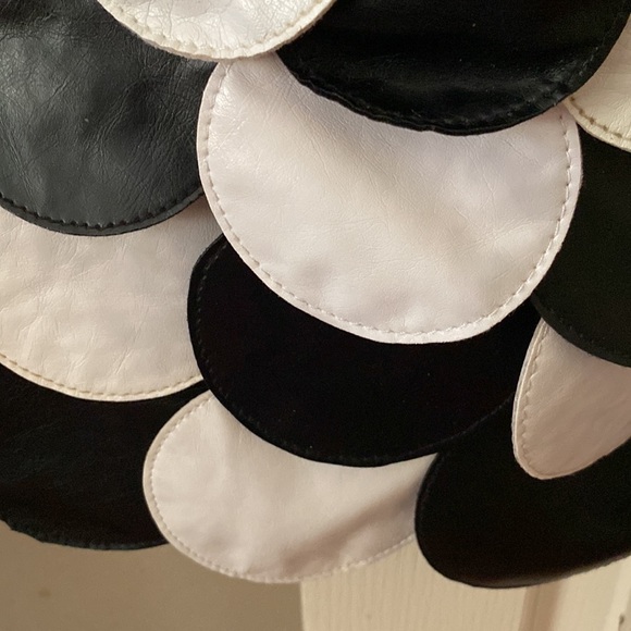 Black / White Petal Tier Pleather Purse with Beaded Straps Handbag/Shoulder Bag - Picture 2 of 11